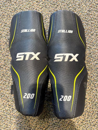 Small Adult STX Stallion 200 Arm Pads (Used)