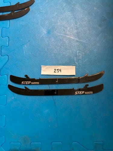 Step Steel Blacksteel 254 mm (Used) Tuuk Bauer