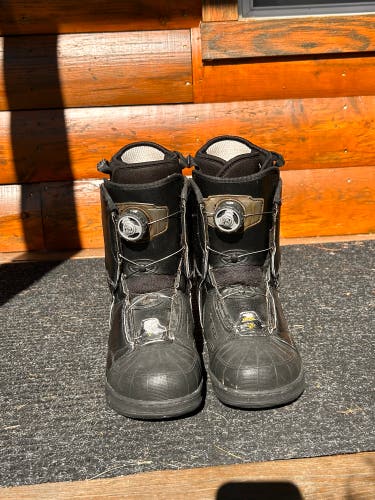 Size M 5.5 (W 6.5) HEAD Snowboard Boots All Mountain (Used)