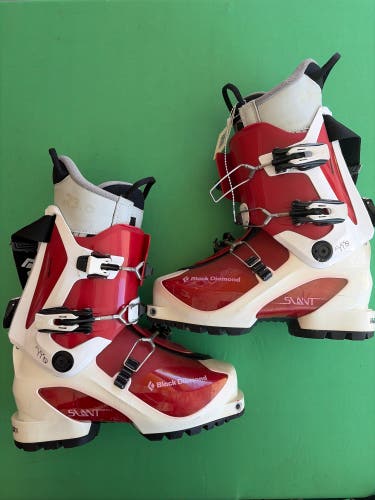 Mondo 23 & 23.5 Black Diamond Slant Ski Boots (Used)