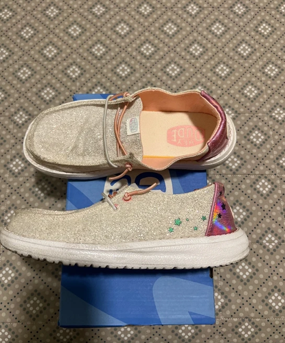 Kid's 6K (Toddler) Shoes (Used)