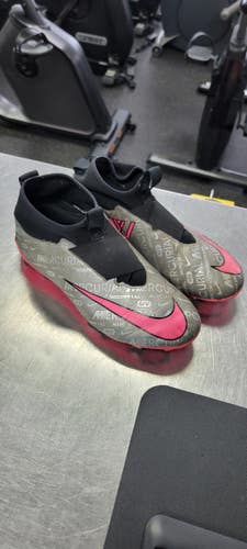 Used Nike Soccer Cleats Pink Senior 5 11497-S000162562