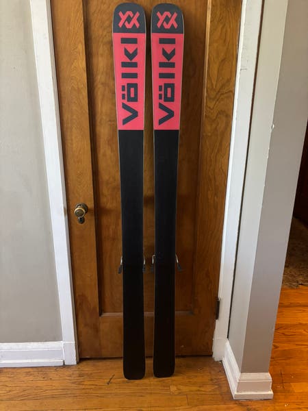 Volkl Mantra 177cm with Marker Squire GripWalk Bindings