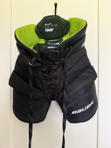 Youth Large/Extra Large 2024 Bauer Prodigy Hockey Goalie Pants (Used)