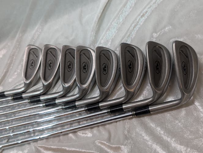 Men's Mizuno Cimarron Right Handed Iron Set Regular Flex 8 Pieces (Used)