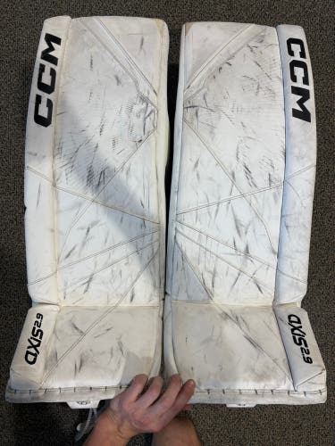 White 32+1" Senior CCM Axis 2.9 Goalie Leg Pads (Used)