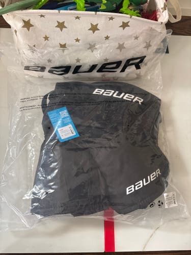 Youth Large Bauer S18 Lil Sport Hockey Pants (New)