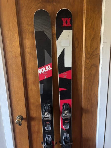 Volkl Mantra 177cm with Adjustable Marker Griffon GripWalk