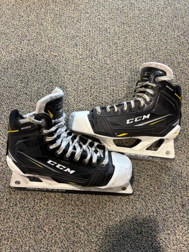 Senior CCM Tacks 9080 Hockey Goalie Skates Regular Width 7.5 (Used)