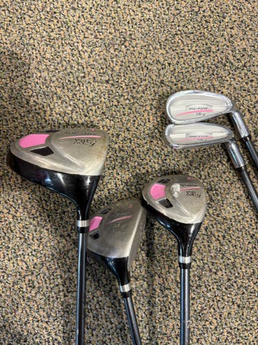Junior Top Flite Junior Clubs (5 Pieces) Right Handed (Used)