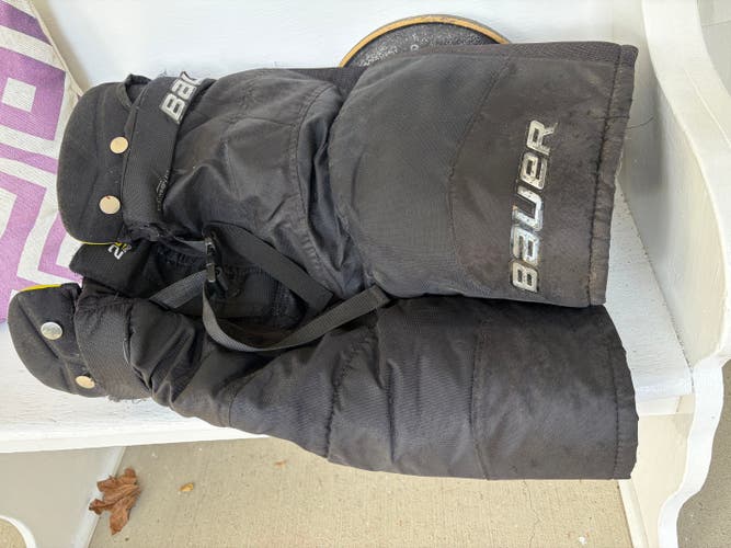 Men's Junior XL Bauer Supreme 2S Pro Hockey Pants (Used)