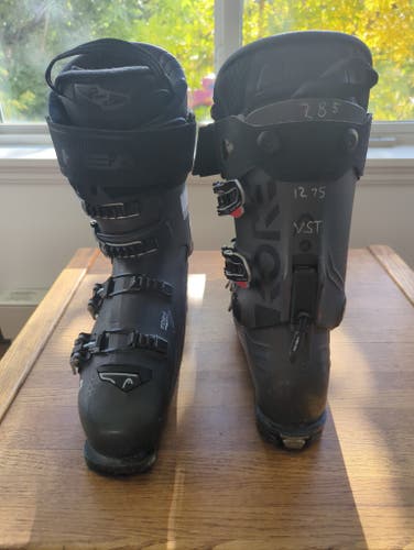 Mondo 28 & 28.5 Unisex HEAD Kore 2 Ski Boots Stiff Flex (Used)