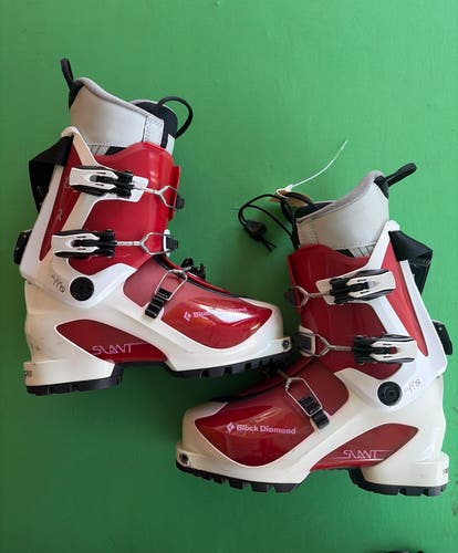 Mondo 24 & 24.5 Black Diamond Slant Ski Boots (Used)