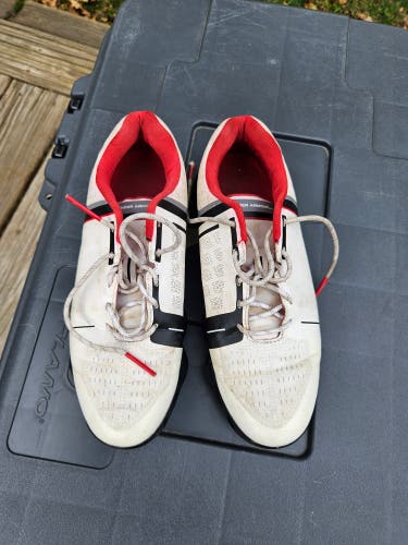 Kid's Size 4 Under Armour Golf Shoes (Used)