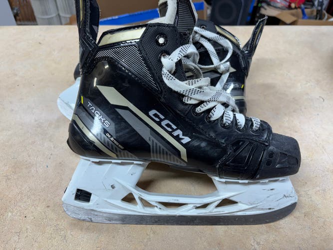 2022 CCM Tacks AS-570 Hockey Skates Regular Width 7 (Used)
