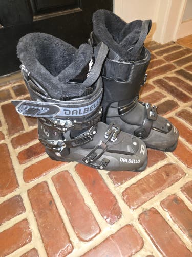 Dalbello Boss 110 Ski Boots