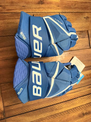 Bauer Vapor Hyperlite Gloves 13" (New)
