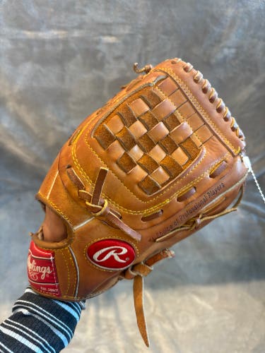 Brown Rawlings Ken Griffey Jr RH Pitcher's Baseball Glove 11" (Used)
