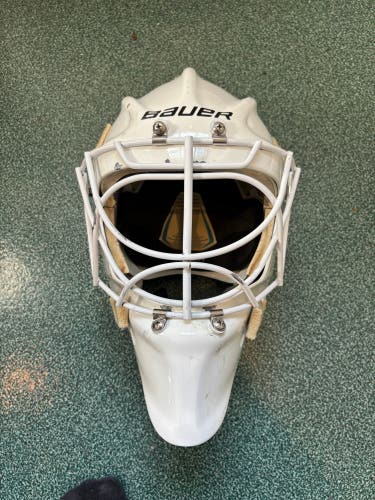 Senior Large Bauer Profile 950 Goalie Mask (Used)