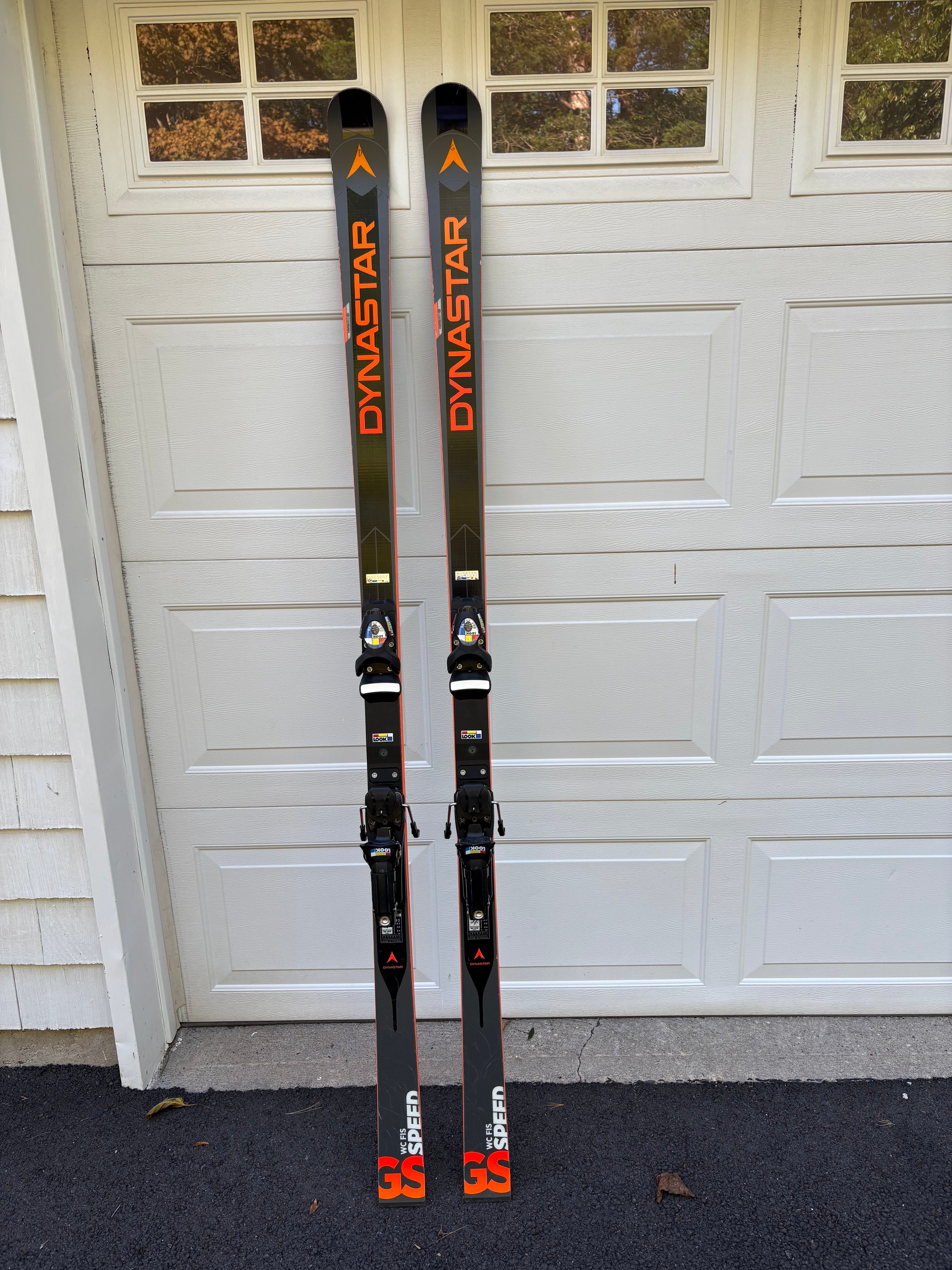 Men's Dynastar 185 cm Racing Skis With Bindings Max Din 15 (Used