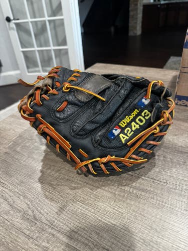 Wilson A2403 RH Catcher's Baseball Glove 33.5" Made in Japan (Used)
