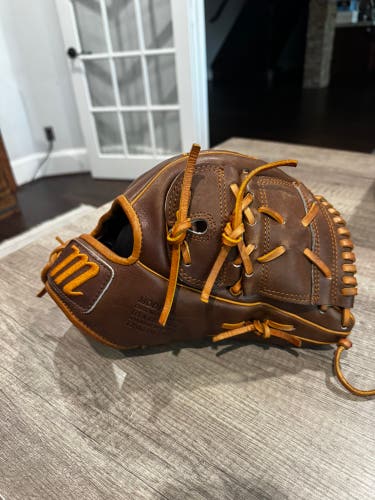 Marucci Cypress Series RH Baseball Glove 12" (Used)