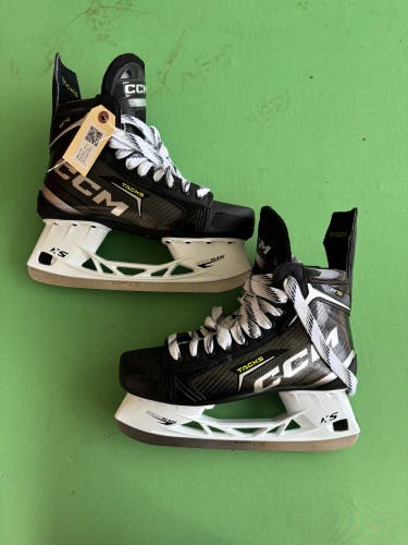 NEW Senior CCM Tacks XF 70 Hockey Skates Regular Width 9