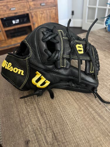 Wilson A950 RH Infield Baseball Glove 11.5" (Used)
