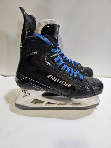 Black Bauer Supreme Mach Hockey Skates Regular Width Pro Stock 7 (Used)
