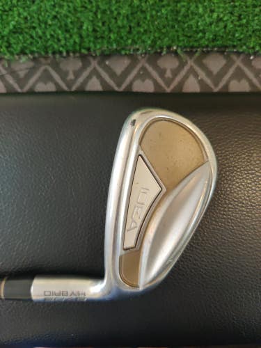 Adams a7Os Ladies 8 Hybrid Iron Graphite Shaft Right Handed