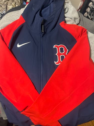 Red Men's Large Nike Jacket (Used)