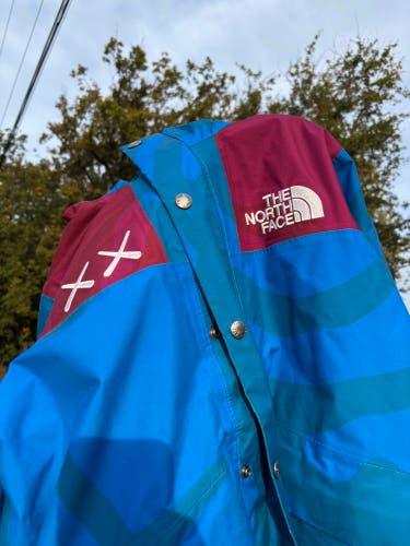 Kaws x The North Face 86 MTN Jacket Youth L 14/16