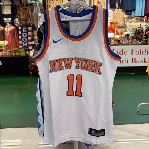 New York Knicks Jalen Brunson #11 NBA Jersey White Medium Kids Unisex Jersey (New)