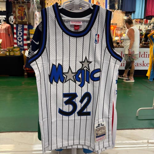 Orlando Magic Shaq O’Neal #32 white Throwback NBA Jersey White Medium Kids Unisex Jersey (New)