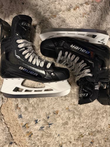 2022 Bauer Supreme Mach Hockey Skates 7 (Used Once)