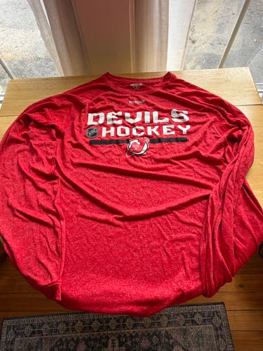 NJ Devils Reebok Shirt