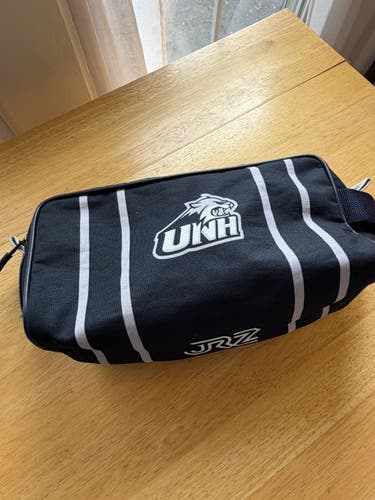 UNH Team Travel Toilet Bag