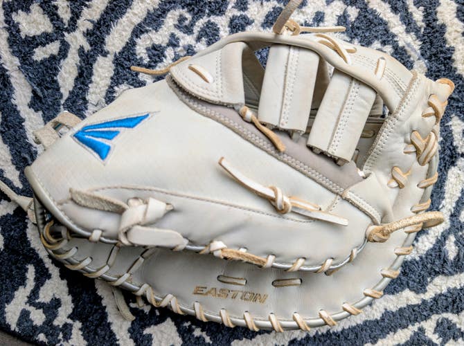 Easton Ghost Tournament Elite Fastpitch Softball First Base Mitt Left Hand Mitt