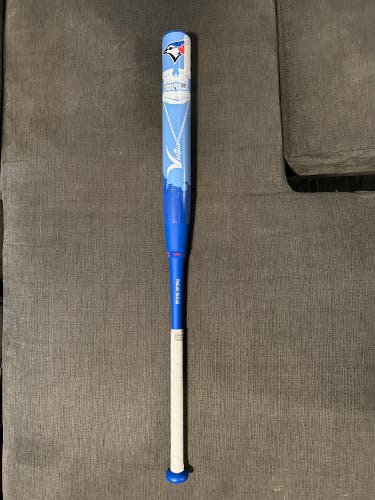 Victus Blue Jays USSSA Bat 25.5 oz