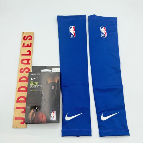 Nike NBA Elite Basketball Sleeves Blue Dri-Fit CT3750-457 Size M NWT