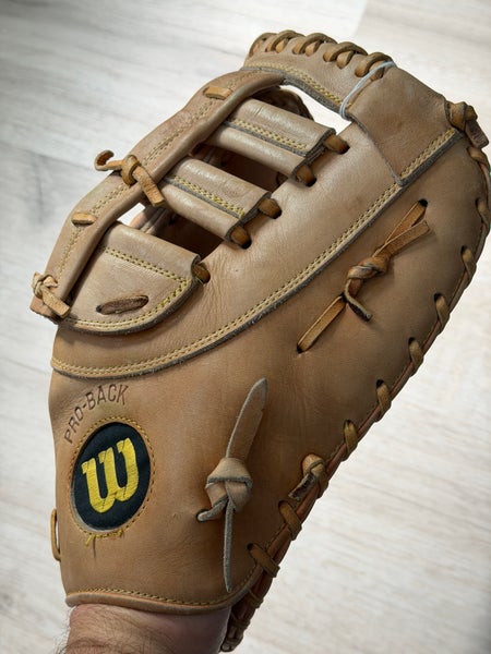 Wilson A2000 (A2800) RH Throw First Base Baseball Glove 12" (Used)