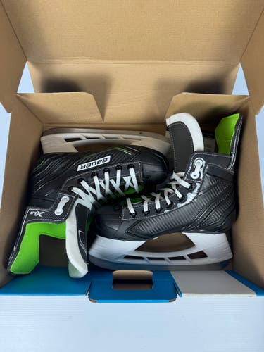 New Size 3 R Junior Bauer XLS Hockey Skates