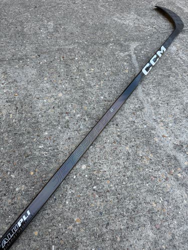 CCM FT8 Pro Stock Hockey Stick Grip 85 Flex P28 Right 8125