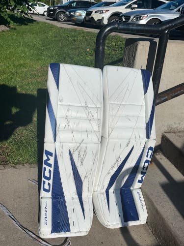 34" 2025 CCM EFlex 7 Regular Goalie Full Set Pro Stock (Used)