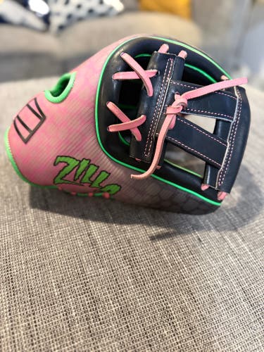EXTREMELY LIMITED 
Custom Zilla Rawlings REV1X