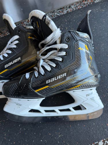 Black/Yellow 2022 Bauer Supreme M5 Pro Hockey Skates 6.5 (Used) Fly-Ti runner