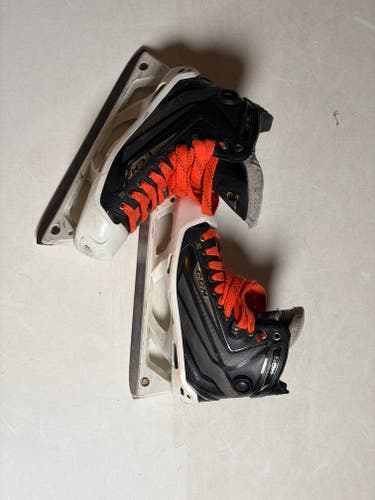 Used CCM Regular Width  Size 8.5 Ribcor 50K Hockey Goalie Skates
