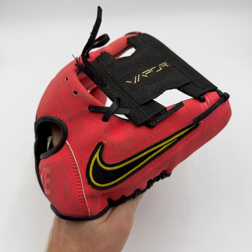 Nike Vapor 10.5 Infield Baseball Glove NEEDS REPAIRED