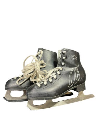 Used Lake Placid LP200B Boys Figure Skate Black Junior 02 11735-S000342765