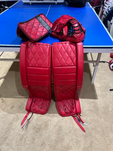 35" 2017 Vaughn Pro V Elite Regular Goalie Full Set (Used)